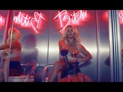 Britney Spears - Work Bitch