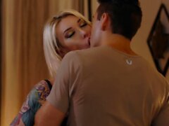 Hot blonde tbabe Aubrey Kate asshole gets drilled